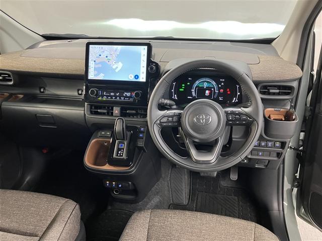 シエンタ ハイブリッドＺ　ＴＳＳ　ワンオーナ　エアバック　アルミ　キーレスエントリー　ナビＴＶ　イモビライザー　バックモニター　ＬＥＤヘッドライト　ＥＴＣ車載器　横滑り防止　スマートキー　オートエアコン　サイドエアバッグ（5枚目）