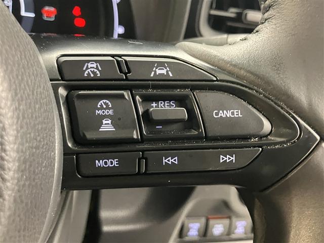 シエンタ ハイブリッドＺ　ＴＳＳ　ワンオーナ　エアバック　アルミ　キーレスエントリー　ナビＴＶ　イモビライザー　バックモニター　ＬＥＤヘッドライト　ＥＴＣ車載器　横滑り防止　スマートキー　オートエアコン　サイドエアバッグ（13枚目）