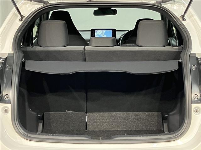 ヤリス ハイブリッドX カーテンエアバッグ イモビライザー スマートキー&プッシュスタート バックモニター ワイヤレスキー ABS ナビ オートクルーズ ミュージックプレイヤー接続可 Wエアバック パワーウィンドウ ETC(17枚目)