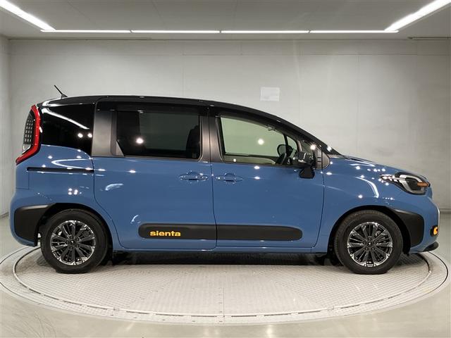 シエンタ ハイブリッドＺ　ＴＳＳ　ワンオーナ　エアバック　アルミ　キーレスエントリー　ナビＴＶ　イモビライザー　整備記録簿　バックモニター　ＬＥＤヘッドライト　ＥＴＣ車載器　横滑り防止　スマートキー　オートエアコン　ＷＳＲＳ（3枚目）