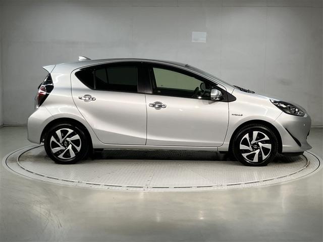 アクア Sスタイルブラック AUX端子 バックモニタ- 地デジフルセグ ナビTV イモビライザー LEDライト スマートキープッシュスタート 1オーナー Wエアバッグ キーフリ メモリーナビゲーション 横滑り防止装置付き ABS(3枚目)