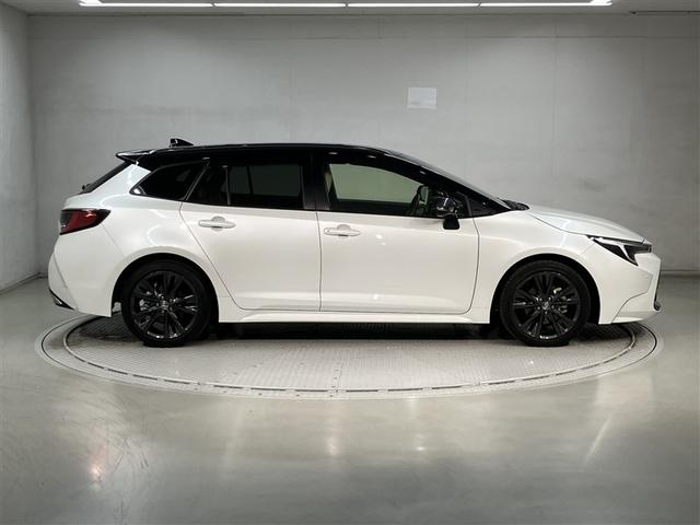 カローラツーリング ハイブリッド　ダブルバイビー　大型フルセグナビＴＶ　バックカメラ　ＥＴＣ２．０　シートヒーター　衝突回避ブレーキ　整備手帳　メディアプレイヤー接続　バックモニター　ＬＥＤライト　ワンオーナー　クルコン　ドライブレコーダー（3枚目）