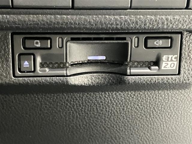 カローラツーリング ハイブリッド　ダブルバイビー　大型フルセグナビＴＶ　バックカメラ　ＥＴＣ２．０　シートヒーター　衝突回避ブレーキ　整備手帳　メディアプレイヤー接続　バックモニター　ＬＥＤライト　ワンオーナー　クルコン　ドライブレコーダー（11枚目）