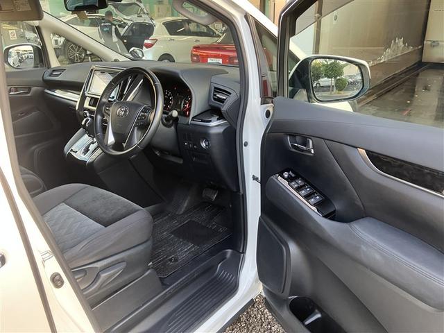 ヴェルファイア ２．５Ｚ　Ａエディション　Ｂモニ　クルコン　ＬＥＤヘッドライト　パワーウィンドウ　ＥＴＣ　エアコン　横滑り防止機能　パワーステアリング　ナビＴＶ　ＤＶＤ　アルミ　盗難防止装置　キーフリー　ＡＢＳ　３列シート　メモリーナビ（5枚目）