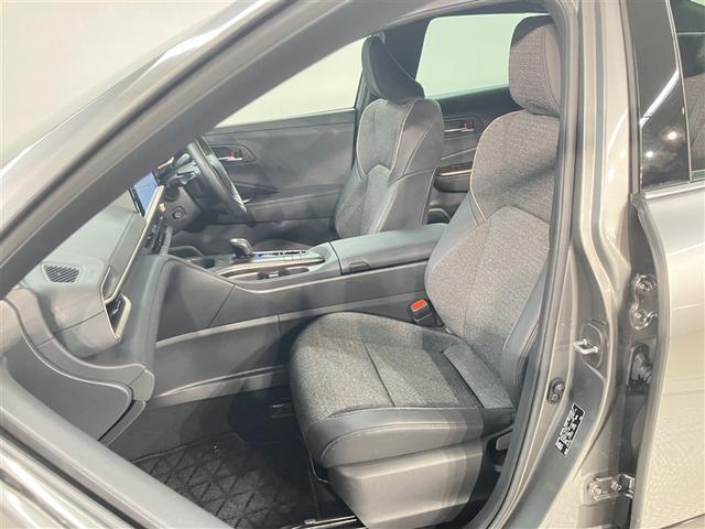 クラウンクロスオーバー Ｇアドバンスド　衝突軽減装置　フルセグテレビ　クルコン　横滑防止装置　ドライブレコーダー　ＬＥＤヘッドライト　Ｂカメラ　Ｐシート　ＥＴＣ　オートエアコン　ＡＣ１００Ｖ電源　ＡＵＸ　エアバッグ　４ＷＤ　キーレス　ＡＢＳ（20枚目）