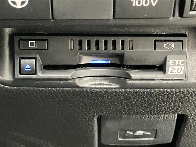 アクア Ｚ　ＬＥＤヘッドライト　スマートキー　１００Ｖ電源　イモビライザー　アルミホイール　オートクルーズコントロール　点検記録簿　エアコン　ＥＳＣ　ナビ　カーテンエアバッグ　ＥＴＣ　キーレス　パワーウインドウ（9枚目）