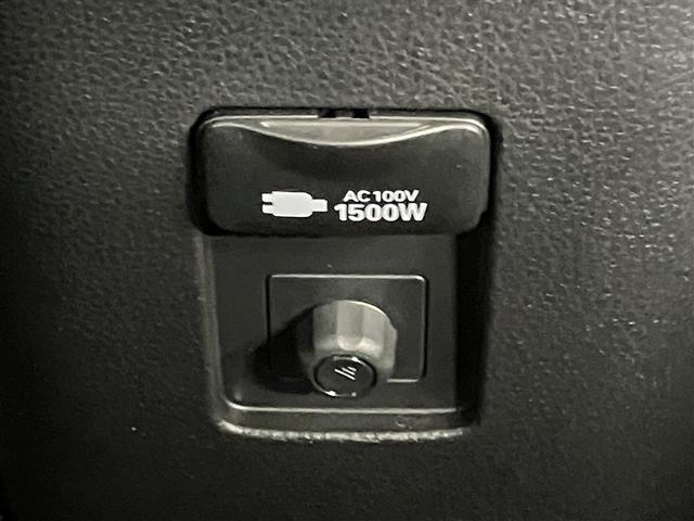 アクア Ｚ　ＬＥＤヘッドライト　スマートキー　１００Ｖ電源　イモビライザー　アルミホイール　オートクルーズコントロール　点検記録簿　エアコン　ＥＳＣ　ナビ　カーテンエアバッグ　ＥＴＣ　キーレス　パワーウインドウ（10枚目）