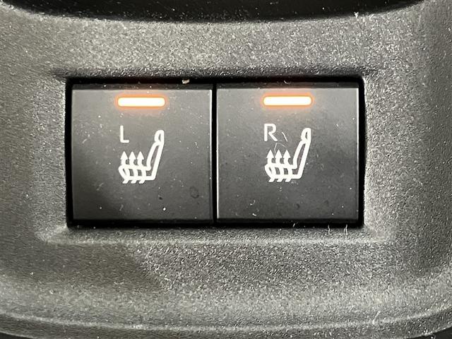 アクア Ｚ　ＬＥＤヘッドライト　スマートキー　１００Ｖ電源　イモビライザー　アルミホイール　オートクルーズコントロール　点検記録簿　エアコン　ＥＳＣ　ナビ　カーテンエアバッグ　ＥＴＣ　キーレス　パワーウインドウ（18枚目）