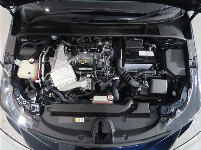 カローラスポーツ Ｇ　トヨタ認定中古車　禁煙車　ワンオーナー　ＥＴＣ２．０　４ＷＤ（17枚目）