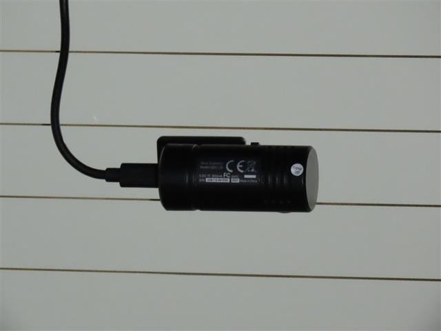 ノア ハイブリッドＳ－Ｚ　トヨタ認定中古車　禁煙車　ワンオーナー　後席モニター　４ＷＤ　快適利便パッケージ（23枚目）