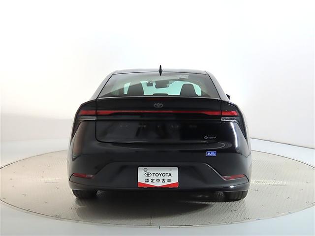 プリウス Ｇ　トヨタ認定中古車　禁煙車　ワンオーナー　パノラミックビューモニター　シートヒーター（2枚目）