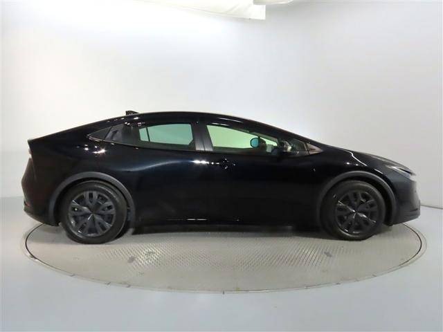 プリウス Ｇ　トヨタ認定中古車　禁煙車　ワンオーナー　パノラミックビューモニター　シートヒーター（4枚目）