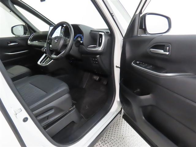 ノア ハイブリッドＳ－Ｚ　トヨタ認定中古車　禁煙車　ワンオーナー　ＥＴＣ２．０　ユニバーサルステップ（8枚目）