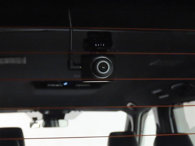 ノア ハイブリッドＳ－Ｚ　トヨタ認定中古車　禁煙車　ワンオーナー　ＥＴＣ２．０　ユニバーサルステップ（22枚目）