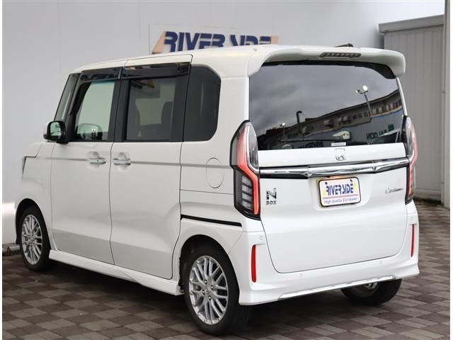 HONDA N-BOX CUSTOM L TURBO