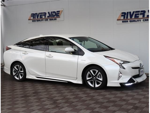 TOYOTA PRIUS S TOURING SELECTION