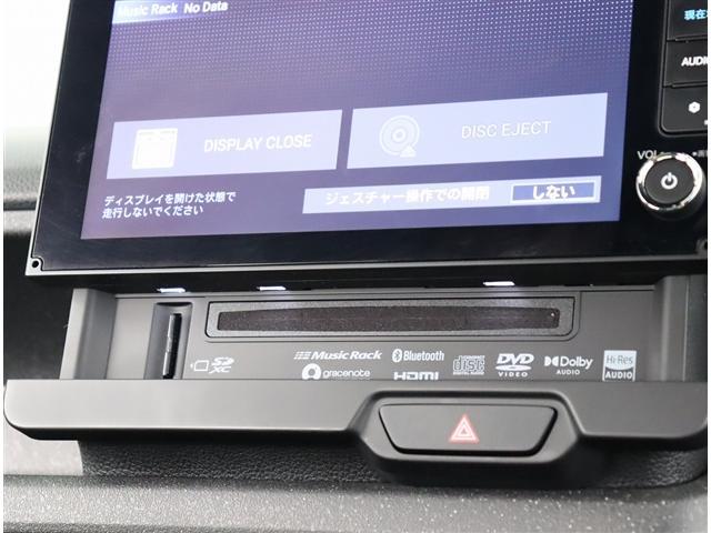 N-BOXカスタム ターボ 無限フルエアロフロントグリル リアスポ 純正9インチナビ スマホ連動 Bカメラ ETC ドラレコ DVD再生 無限マット ホンダセンシング LEDフォグ 両側電動 ハーフレザー シートヒーター LED(10枚目)