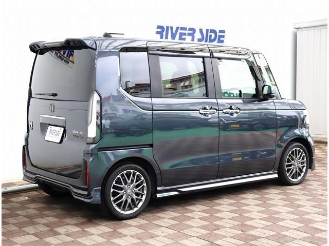 N-BOXカスタム ターボ 無限フルエアロフロントグリル リアスポ 純正9インチナビ スマホ連動 Bカメラ ETC ドラレコ DVD再生 無限マット ホンダセンシング LEDフォグ 両側電動 ハーフレザー シートヒーター LED(33枚目)