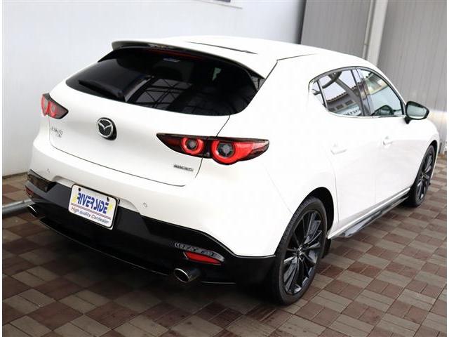 MAZDA3ファストバック 20Sバーガンディ セレクション 4WD シグネイチャースタイル BOSEサウンド8.8型ナビ スマホ連動 全方位カメラ ETC ドラレコ DVD再生 i-ACTIVSENSE 赤革シートヒーター ステアヒーター HUD 18AW(29枚目)
