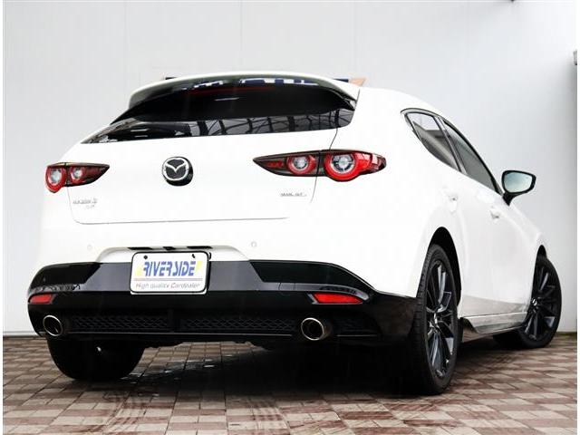 MAZDA3ファストバック 20Sバーガンディ セレクション 4WD シグネイチャースタイル BOSEサウンド8.8型ナビ スマホ連動 全方位カメラ ETC ドラレコ DVD再生 i-ACTIVSENSE 赤革シートヒーター ステアヒーター HUD 18AW(30枚目)