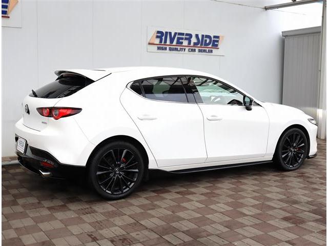 MAZDA3ファストバック 20Sバーガンディ セレクション 4WD シグネイチャースタイル BOSEサウンド8.8型ナビ スマホ連動 全方位カメラ ETC ドラレコ DVD再生 i-ACTIVSENSE 赤革シートヒーター ステアヒーター HUD 18AW(32枚目)