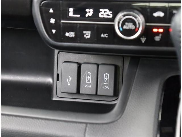 N-BOXカスタム Lターボ スタイル+ブラック 特別仕様 純正メモリーナビ フルセグ ETC ドラレコ 両側電動スライド シートヒーター ハーフレザーシート LEDライト スマートキー 専用15AW 電子パーキング ホンダセンシング(29枚目)