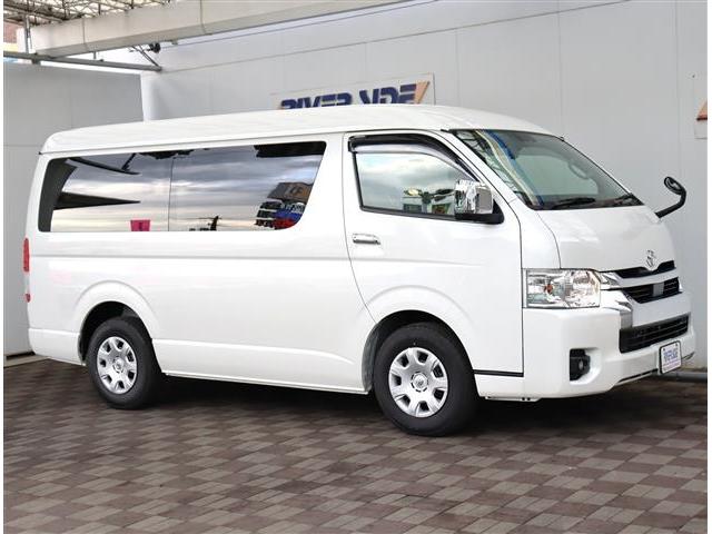 ハイエースワゴン GL 純正メモリーナビ パノラミックビューモニター 2.0ETC スマートキー LEDライト 電動スライド オートエアコン デジタルインナーミラー フロアマットバイザー セーフティセンス 100V(24枚目)