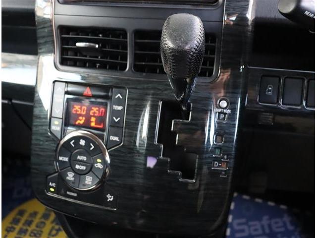 ノア Si 純正HDDナビ フルセグ フリップダウンモニター Bカメラ ETC 左パワースライド ディスチャージ スマートキー オプションエアロ 革調シートカバー パドルシフト 16AW(12枚目)