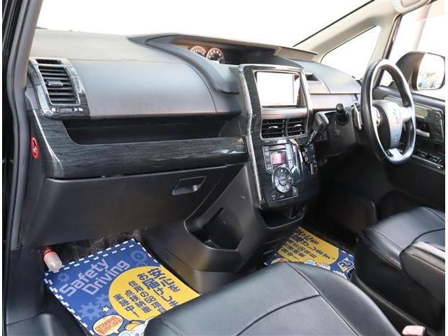 ノア Si 純正HDDナビ フルセグ フリップダウンモニター Bカメラ ETC 左パワースライド ディスチャージ スマートキー オプションエアロ 革調シートカバー パドルシフト 16AW(36枚目)