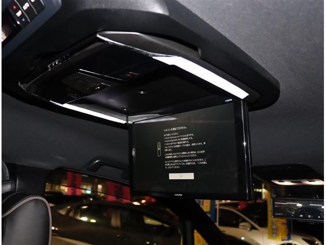 ヴォクシー ハイブリッドＺＳ　煌ＩＩＩ　ワンオーナー　アルパイン１１型ツインナビ　Ｂカメラ　ＥＴＣ　シグネチャーイルミ　純正デジタルインナーミラー　革調シートカバー　両側電動　シートヒーター　１６ＡＷ　セーフティセンス　クリソナ（11枚目）