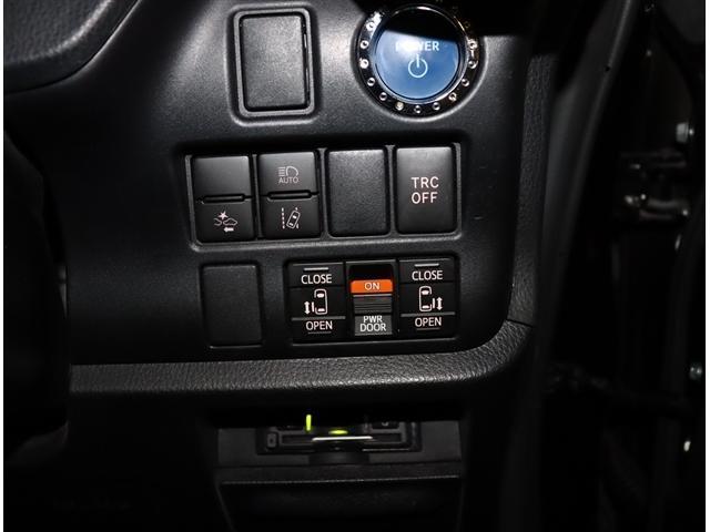 ヴォクシー ハイブリッドＺＳ　煌ＩＩＩ　ワンオーナー　アルパイン１１型ツインナビ　Ｂカメラ　ＥＴＣ　シグネチャーイルミ　純正デジタルインナーミラー　革調シートカバー　両側電動　シートヒーター　１６ＡＷ　セーフティセンス　クリソナ（13枚目）