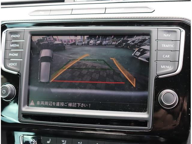 パサートヴァリアント TSI Rライン 純正ナビ ブルートゥース Bカメラ ナッパレザーシート パワーゲート パワーシート スマートキー シートヒーター 18AW レーダークルコン レーンアシスト 電子パーキング(5枚目)