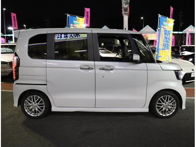 Ｎ－ＢＯＸカスタム Ｌターボ　メモリーナビ　ワンセグ　Ｂカメラ　ＥＴＣ　両側電動スライドドア　１５ＡＷシートヒーター　ＬＥＤライト　ハーフレザーシート　スマートキー　ホンダセンシング　当店下取り車（2枚目）