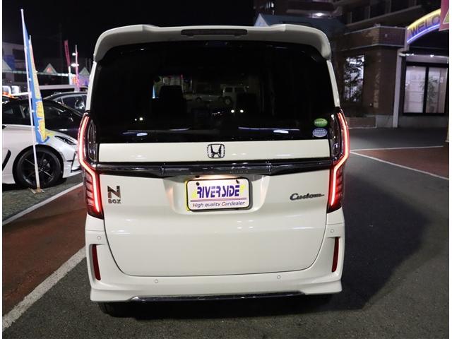 Ｎ－ＢＯＸカスタム Ｌターボ　メモリーナビ　ワンセグ　Ｂカメラ　ＥＴＣ　両側電動スライドドア　１５ＡＷシートヒーター　ＬＥＤライト　ハーフレザーシート　スマートキー　ホンダセンシング　当店下取り車（12枚目）