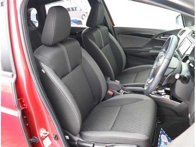 フィットハイブリッド Ｓ　ホンダセンシング　純正メモリーナビ　フルセグ　ブルートゥース　ＥＴＣ　ドラレコ　ＬＥＤライトフォグリアスポ　１６ＡＷ　スマートキー　パドルシフト　ホンダセンシング　レーダークルコン　車線逸脱警告　オートライト（17枚目）