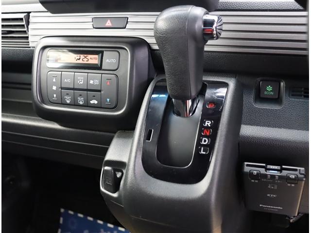 Ｎ－ＶＡＮ＋スタイル ファン・ホンダセンシング　社外８型ナビ　フルセグ　ブルートゥース　Ｂカメラ　ＥＴＣ　ドラレコ　社外１２インチＡＷ　スマートキー　ＬＥＤライトフォグ　オートエアコン　オーバーヘッドシェルフ　レーダークルコン　車線逸脱警告（11枚目）