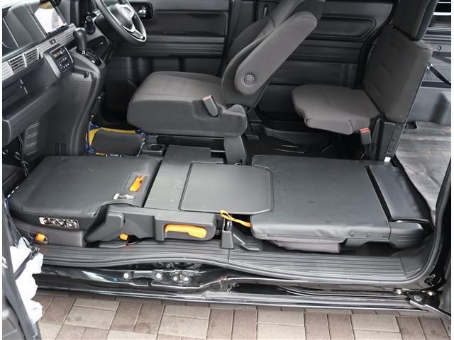 Ｎ－ＶＡＮ＋スタイル ファン・ホンダセンシング　社外８型ナビ　フルセグ　ブルートゥース　Ｂカメラ　ＥＴＣ　ドラレコ　社外１２インチＡＷ　スマートキー　ＬＥＤライトフォグ　オートエアコン　オーバーヘッドシェルフ　レーダークルコン　車線逸脱警告（19枚目）