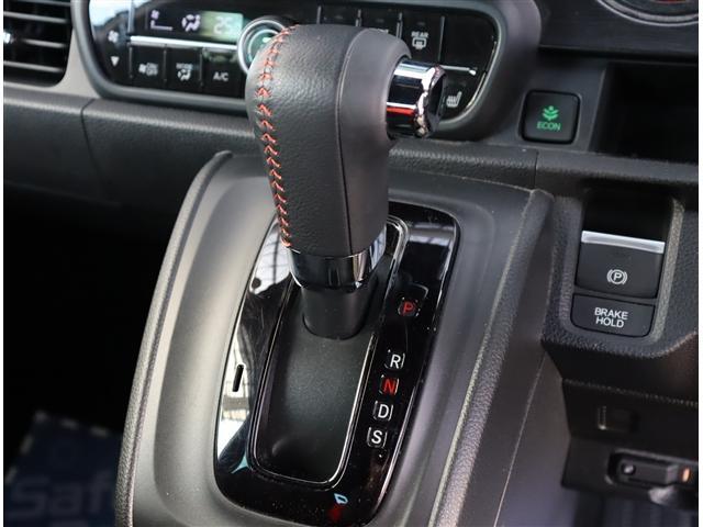 Ｎ－ＯＮＥ ＲＳ　ワンオーナー　純正９型ナビ　アップルカープレイ　フルセグ　Ｂカメラドラレコ　ＥＴＣ　センターストライプ　シートヒーター　スマートキー　１５ＡＷ　パドルシフト　ＬＥＤライト　ホンダセンシング　ソナー（12枚目）