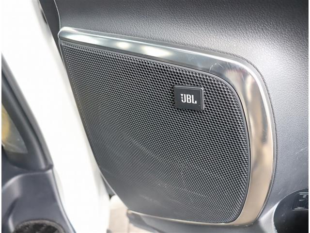 アルファードハイブリッド ＳＲ　Ｃパッケージ　モデリスタエアログリル　マフラー　シグネチャーイルミ　ブリッツ車高調　３眼ＬＥＤ　メーカーＪＢＬツインナビ　ＨＤＭＩ　全方位カメラ　ＥＴＣ　サンルーフ　黒革エアー　デジタルミラー　フットイルミ　両電動（14枚目）