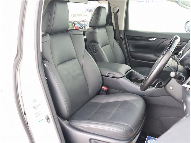 アルファードハイブリッド ＳＲ　Ｃパッケージ　モデリスタエアログリル　マフラー　シグネチャーイルミ　ブリッツ車高調　３眼ＬＥＤ　メーカーＪＢＬツインナビ　ＨＤＭＩ　全方位カメラ　ＥＴＣ　サンルーフ　黒革エアー　デジタルミラー　フットイルミ　両電動（16枚目）