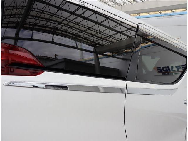 アルファードハイブリッド ＳＲ　Ｃパッケージ　モデリスタエアログリル　マフラー　シグネチャーイルミ　ブリッツ車高調　３眼ＬＥＤ　メーカーＪＢＬツインナビ　ＨＤＭＩ　全方位カメラ　ＥＴＣ　サンルーフ　黒革エアー　デジタルミラー　フットイルミ　両電動（31枚目）