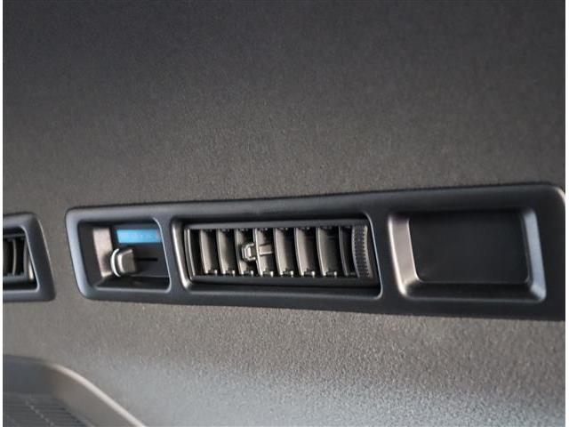 ハイエースバン スーパーＧＬ　ダークプライムＩＩ　ワンオーナー　ディスプレイオーディオ　ブルートゥース　ＥＴＣ　ミラー内蔵Ｂカメラ　スマートキー　ＬＥＤライトフォグ　１００Ｖコンセント　デジタルミラー　ハーフレザー　セーフティセンス　クリソナ（30枚目）