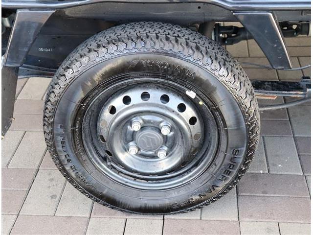 スーパーキャリイ Ｘリミテッド　４ＷＤ　メモリーナビ　フルセグ　ブルートゥース　ＥＴＣ　サイドデカール　ＬＥＤライト　キーレス　オーバーヘッドシェルフ　デュアルカメラブレーキサポート　車線逸脱警告　アイドリングストップ（26枚目）