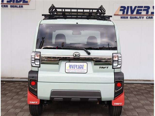 タフト Gターボ ダーククロムベンチャー 9型ディスプレイオーディオ HDMI フルセグ ブルートゥース Bカメラ ETC ルーフキャリア マッドフラップ フードエンブレム 15AW サイドバー サイドデカール 室内イルミ ガラスルーフ(28枚目)