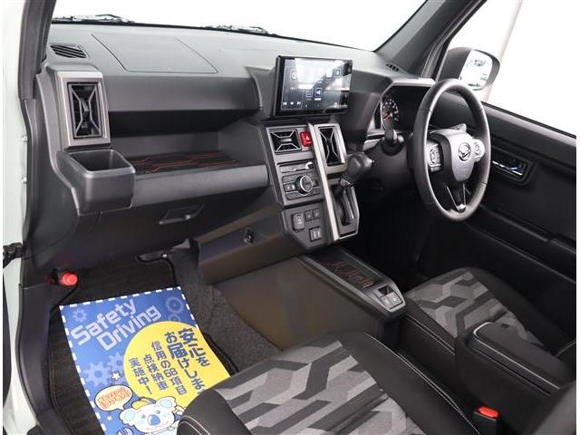 タフト Gターボ ダーククロムベンチャー 9型ディスプレイオーディオ HDMI フルセグ ブルートゥース Bカメラ ETC ルーフキャリア マッドフラップ フードエンブレム 15AW サイドバー サイドデカール 室内イルミ ガラスルーフ(40枚目)