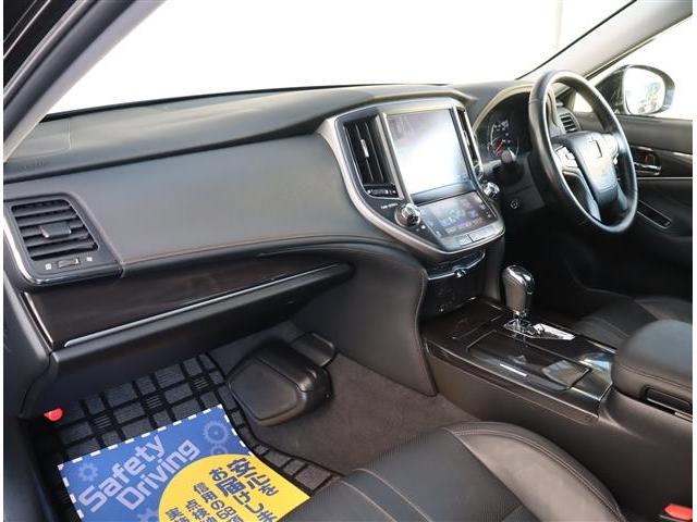 クラウンハイブリッド アスリートＧ　アドバンスパッケージ　黒革エアーシート　純正ＨＤＤナビ　ＢＴ　Ｂカメラ　ＥＴＣ　テレビキット　スパッタリング１８ＡＷ　パワーシート　ステアヒーター　ＨＩＤ　プリクラ　クリソナ　オートハイビーム（31枚目）