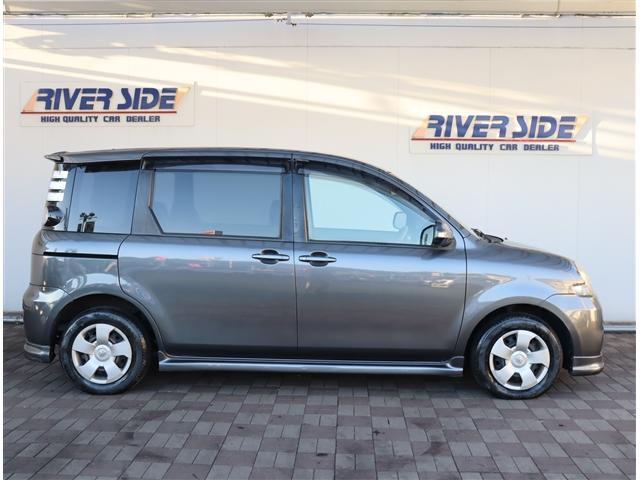 シエンタ Ｘリミテッド　純正エアロ　リアスポイラー　クラリオンナビ　フルセグ　ＤＶＤ再生　ブルートゥース　左パワースライドドア　キーレス　ＥＴＣ　ウインカーミラー　フォグランプ　電格ミラー　当店下取り車（5枚目）