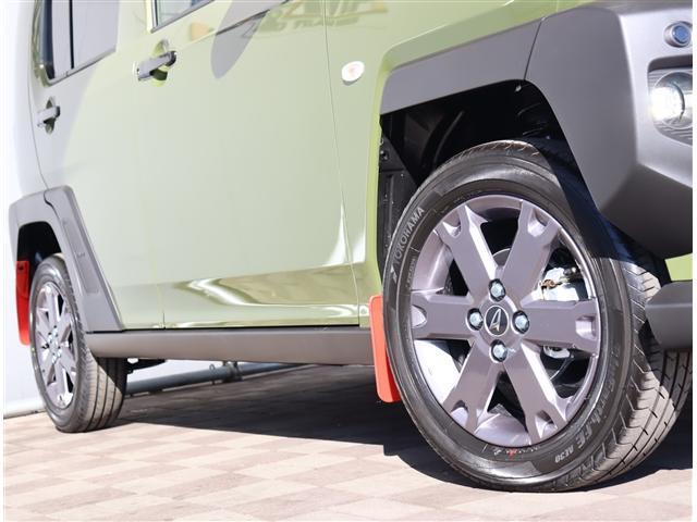 タフト Gターボ ダーククロムベンチャー オプションマットフラップ ガラスルーフ LEDライトフォグ スマートキー 15AW シートヒーター Bカメラ搭載 電子パーキング レーダークルコン 車線逸脱警告 コーナーセンサー(21枚目)