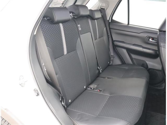 ロッキー プレミアムＧ　ＨＥＶ　純正９型ナビ　ブルートゥース　フルセグ　パノラミックビュー　ドラレコ　２．０ＥＴＣ　シートヒーター　ハーフレザーシート　ＬＥＤライト　スマートキー　１７ＡＷ　レーダークルコン　コーナーセンサー（18枚目）