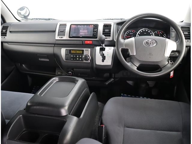 レジアスエースバン ロングスーパーＧＬ　社外メモリーナビ　ワンセグ　Ｂカメラ　ＥＴＣ　ドラレコ　リアエアコンヒーター　電格ミラー　フォグランプ　キーレス　オートエアコン　リア小窓　イージークローザードア（7枚目）